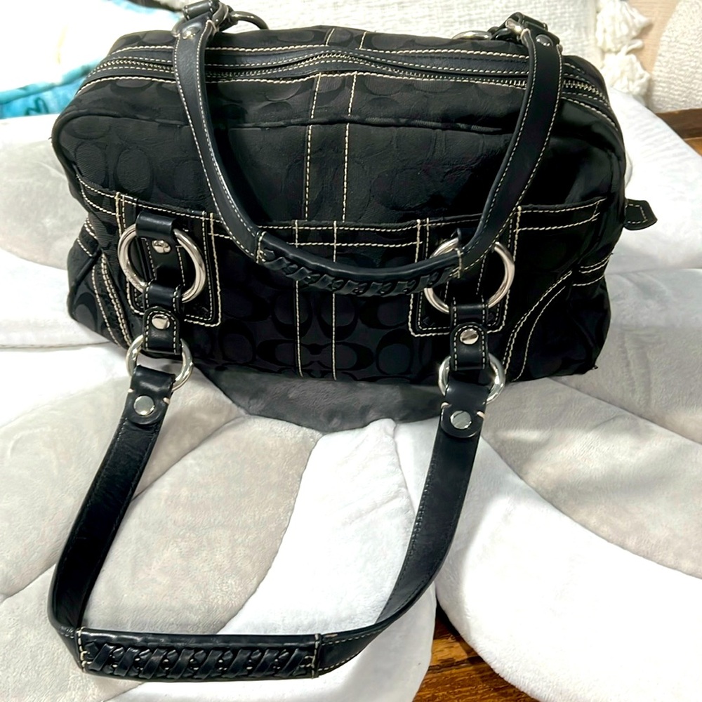 Coach shoulder bag